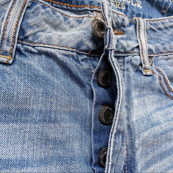 American Eagle Tomgirl Shorts size 0 - Picture 4 of 6